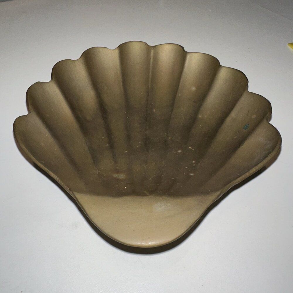 Vtg Brass Clam Sea Shell Ashtray Trinket Dish Patina Nautical Beach Footed Deco